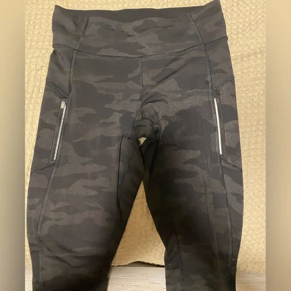 Athleta Rainer reflective leggings - Picture 3 of 9